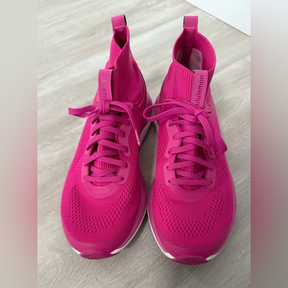 Lululemon Pink High Top Sock Fit Running Shoes Sneakers Women's Size 8.5 - Picture 2 of 7